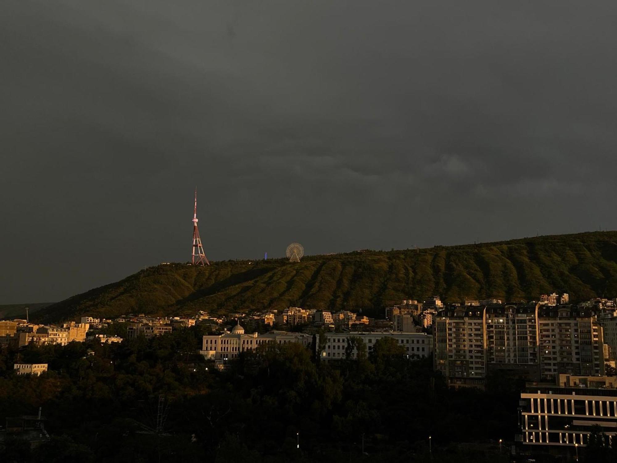 Panorama Khiliani Tbilisi Exterior foto